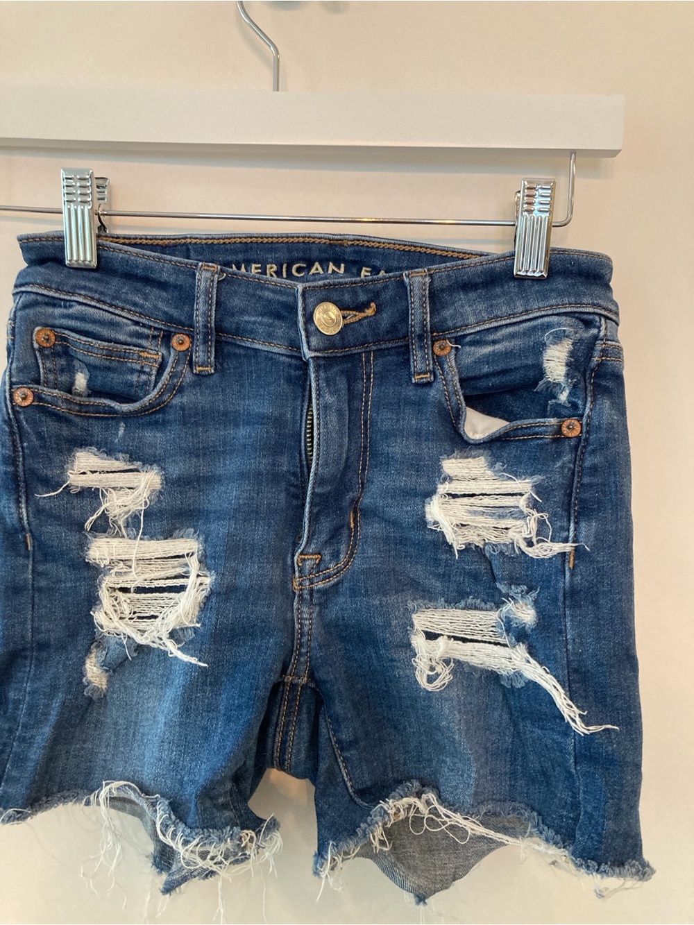 American Eagle Outfitters Dark Blue Distressed Denim Shorts size 00
